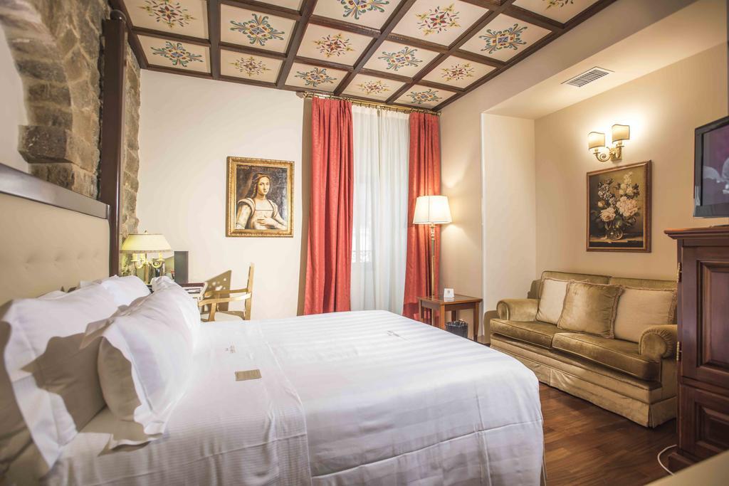 Golden Tower Hotel & Spa Firenze Bagian luar foto A room at the hotel